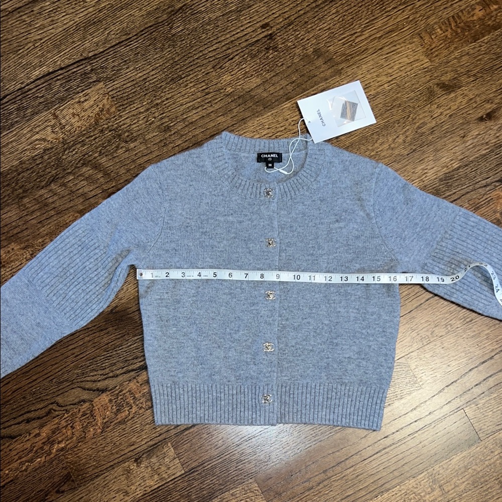 XXS / size 00 Chanel designer Light Gray Women's Cardigan sweater